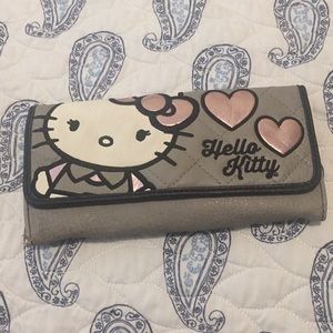 Loungefly hello kitty wallet